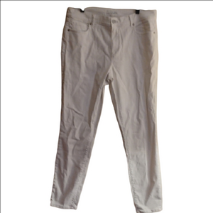 LOFT White Skinny Jeans Casual Style. Size 31. Great For  Spring!!